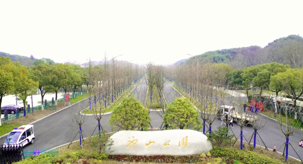 安徽工程大学赵国庆、曹锦芬“红色骑行”思政工...